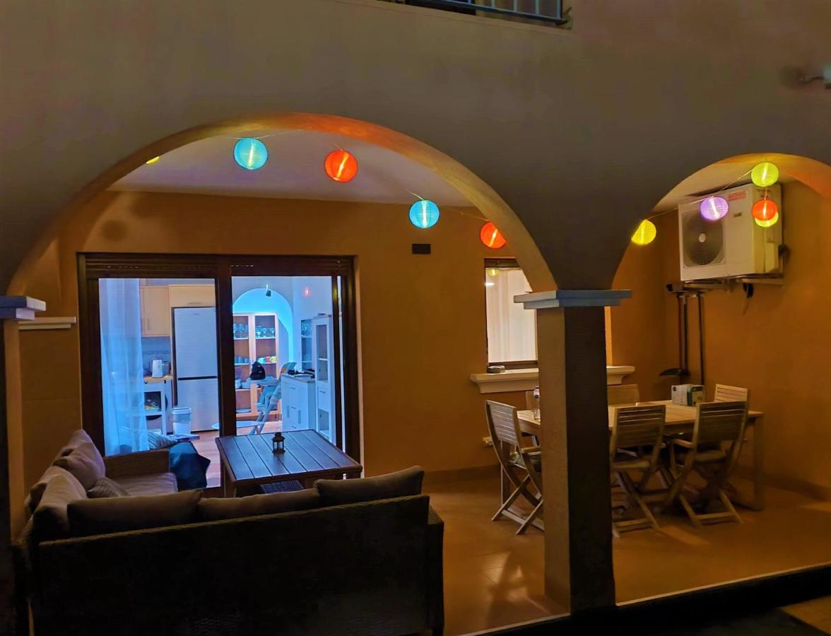 Espacioso Apartamento Con Preciosos Jardines Y Bbq Isla Plana Buitenkant foto