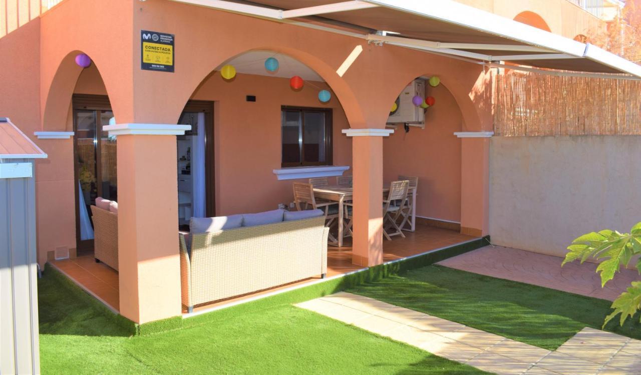 Espacioso Apartamento Con Preciosos Jardines Y Bbq Isla Plana Buitenkant foto